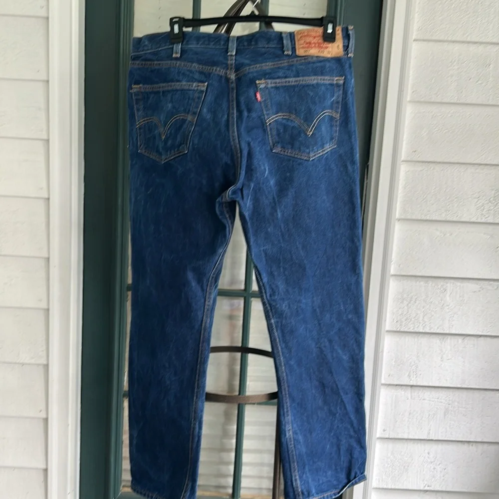 Levi's 501 Straight leg Button Fly Jeans Size 40 / 32